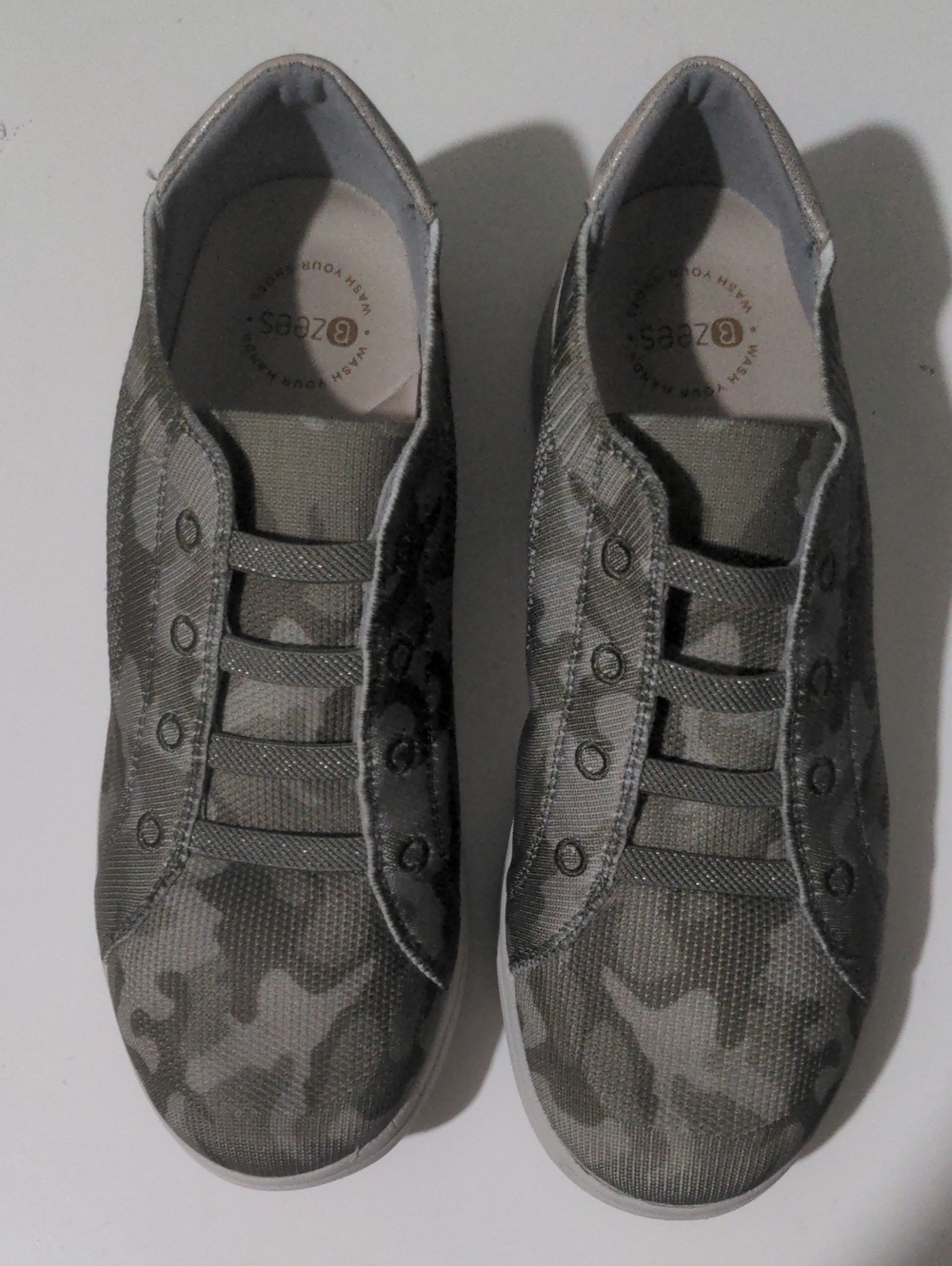 Bzees Women's Golden Knit Abbey Stone Slip On Sneakers. Size 8M